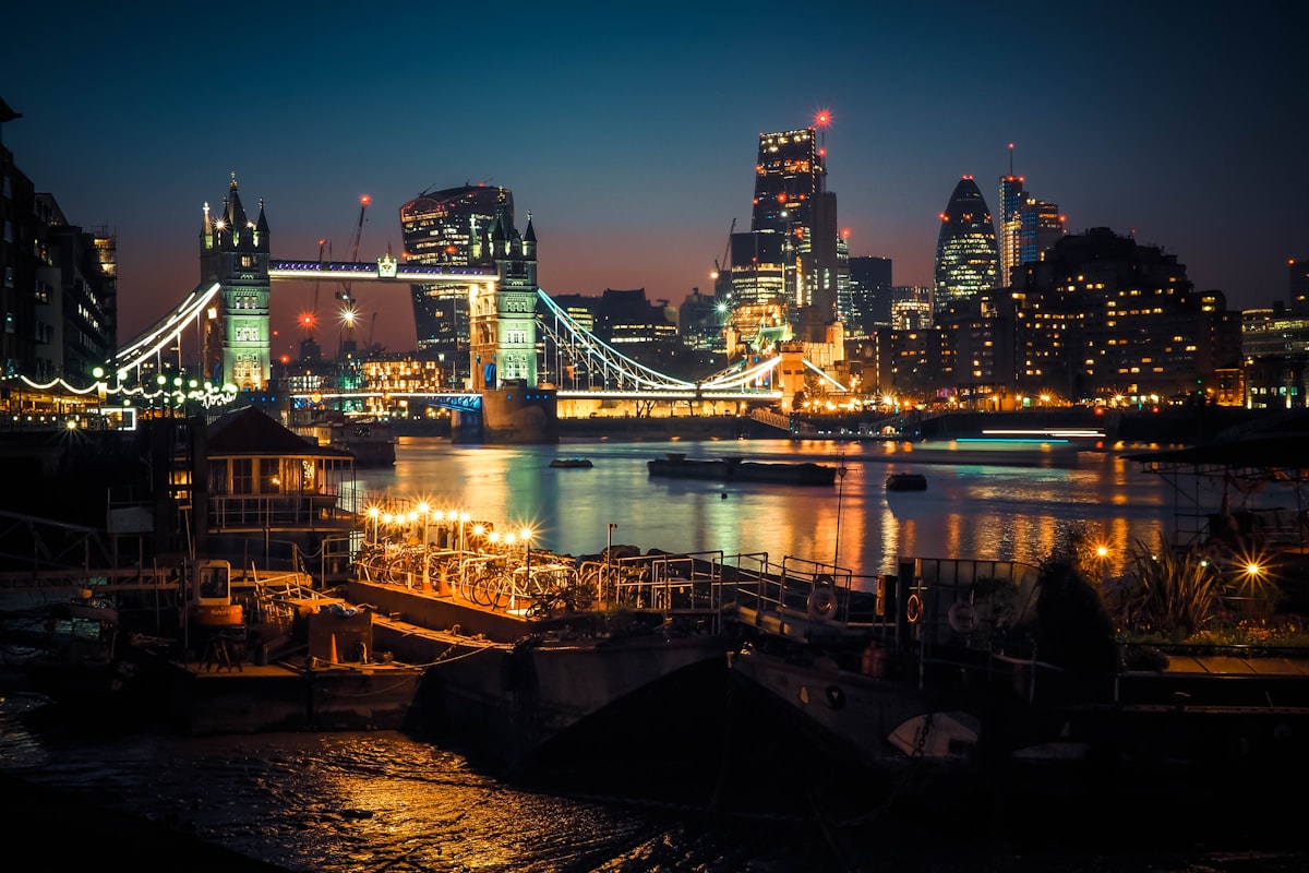 London city lights at night